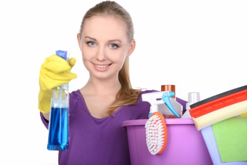Tailored office cleaning in E5 for desks, meeting rooms, and washrooms